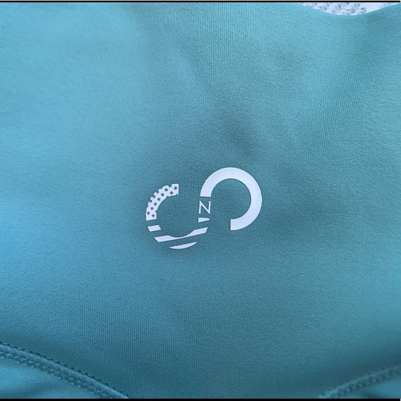 SOLD on Facebook CNC V3 Tahiti Blue Leggings - Picture 5 of 7